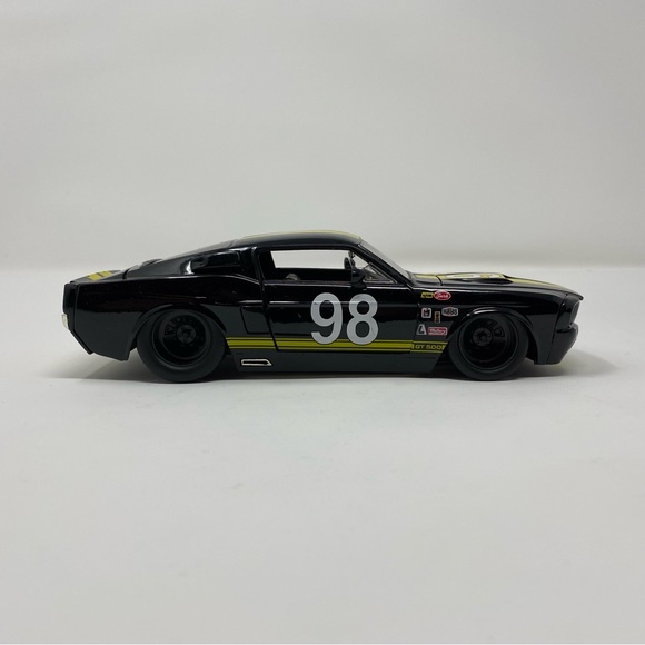 1967 Shelby GT-500KR 1:24 scale diecast car by Jada Big Time Muscle (Used)‎ - Picture 3 of 13